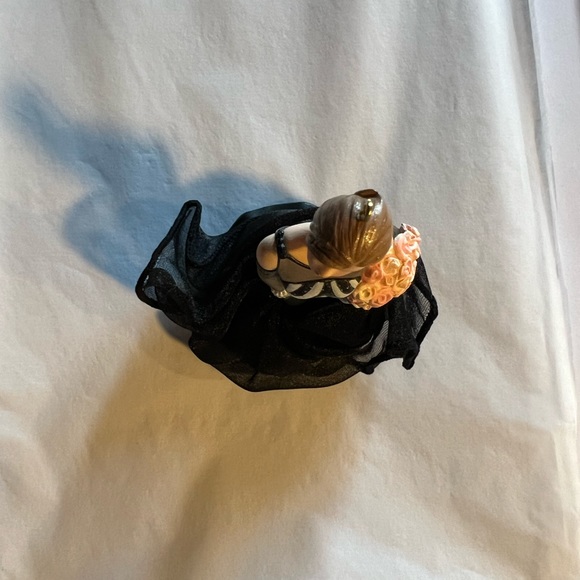 Barbie 1999 40th anniversary hallmark ornament - Picture 11 of 13